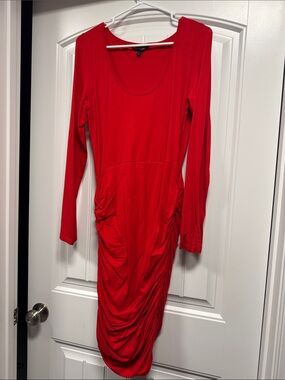 Women’s Express Red Ruched Long-Sleeve Dress